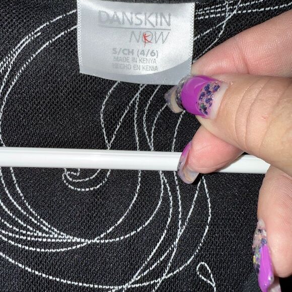 Danskin Black and White Swirl Pattern Jacket - Picture 6 of 6
